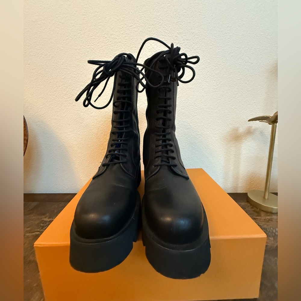 PALOMA BARCELO Black Leather Platform Lace Up Combat Boots US 9.5 Made in Spain